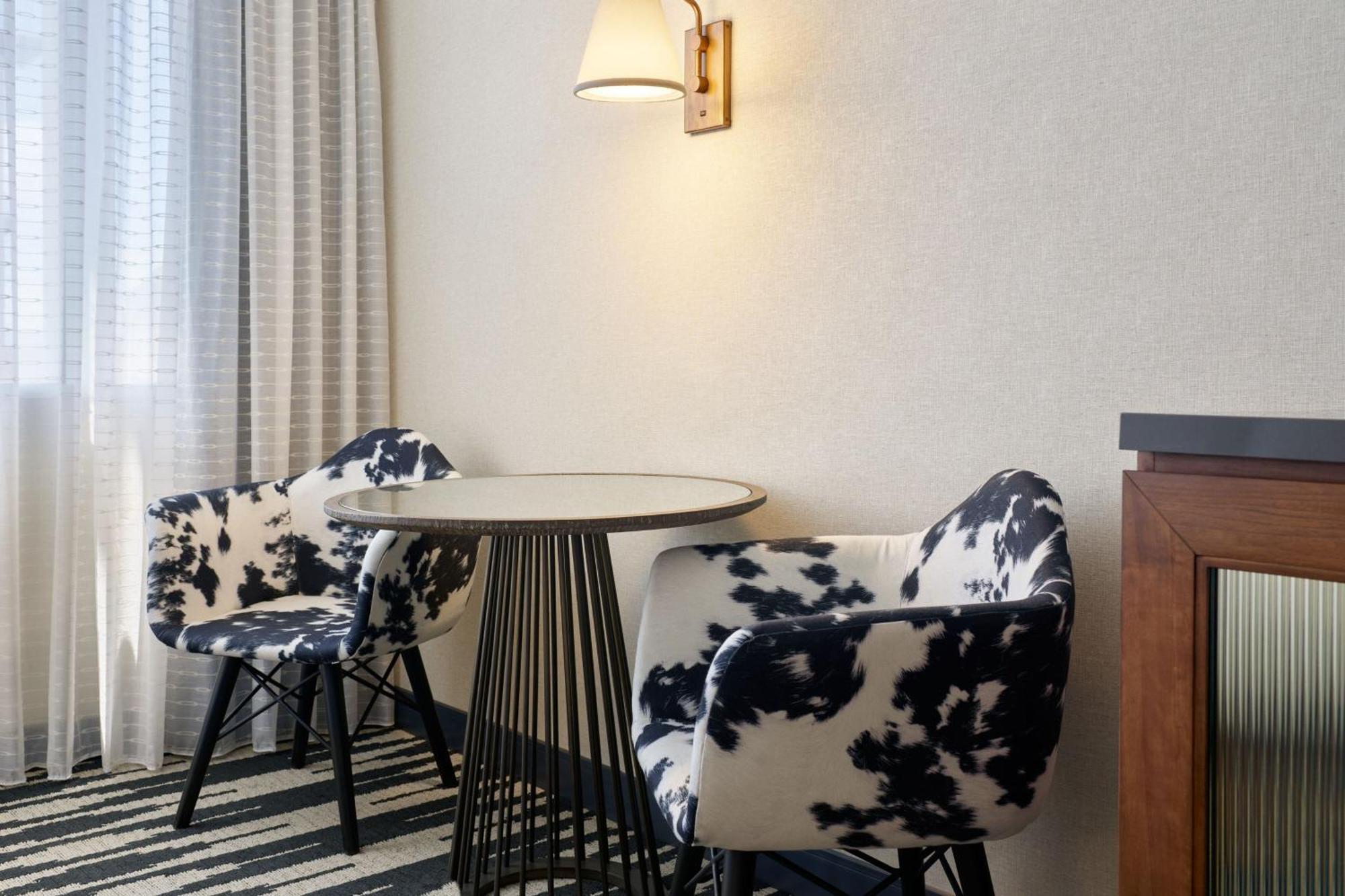 The Leo Kent Hotel, Tucson, A Tribute Portfolio Hotel Экстерьер фото