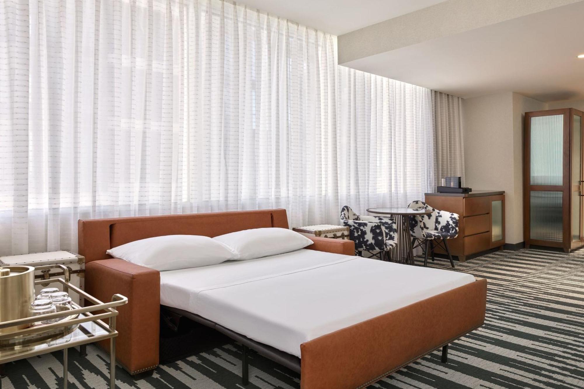The Leo Kent Hotel, Tucson, A Tribute Portfolio Hotel Экстерьер фото